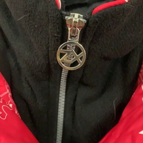 Amazing cond Ski jacket 60% down filler all the bells and whistles see photos - Picture 4 of 10